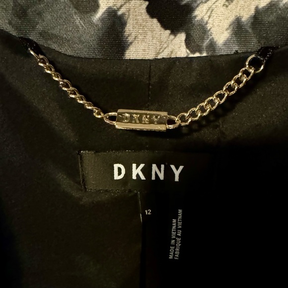 DKNY sz 12 Black & Gray Floral Jacket - Picture 5 of 11